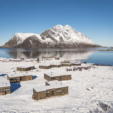Arctic Serenity Lofoten - Jacuzzi & Sauna Ll12 Holiday home
