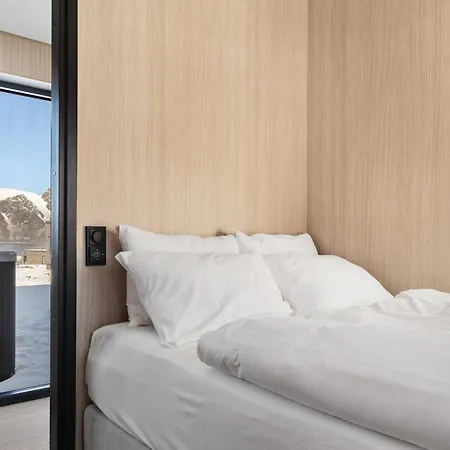 Arctic Serenity Lofoten - Jacuzzi & Sauna Ll12 펜션 *