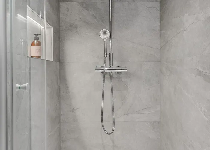 Lyngvaer Serenity - Jacuzzi & Sauna - No 12 Hébergement de vacances Lyngværet