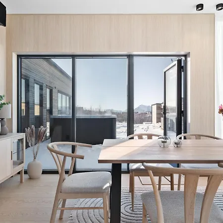 Lyngvaer Serenity - Jacuzzi & Sauna - No 12 Feriehus *